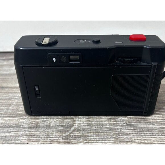 Vivitar Champion 35 Film Camera 35mm Point And Shoot 38mm Lens Black - Picture 5 of 6